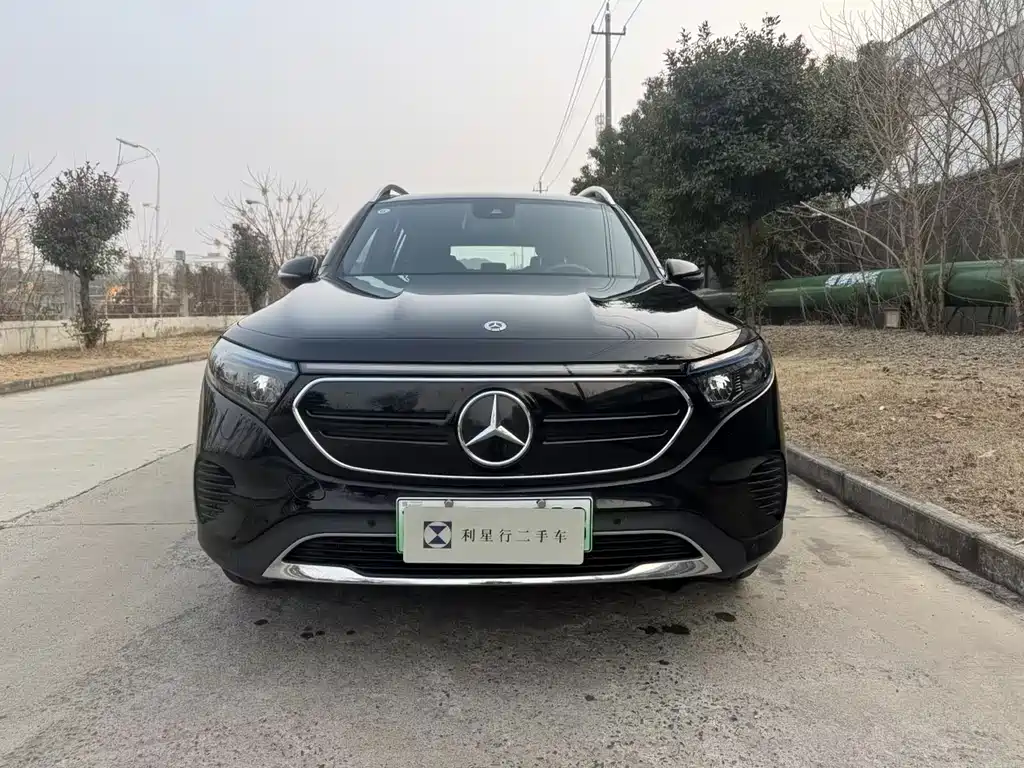Mercedes-Benz EQB 2024