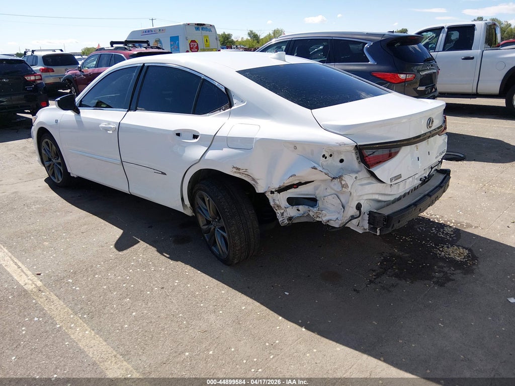 Lexus ES 2021