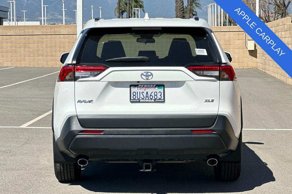Toyota RAV4 2021