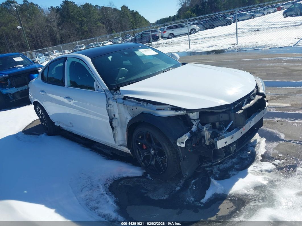 Alfa Romeo Giulia 2022