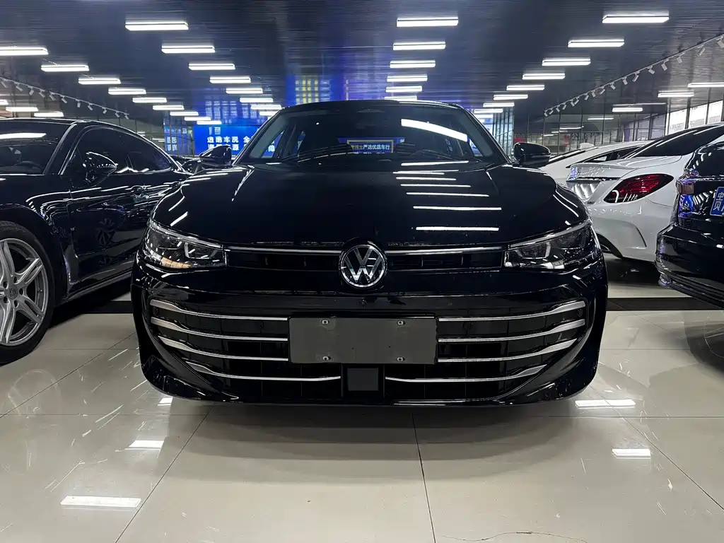 Volkswagen Passat 2024