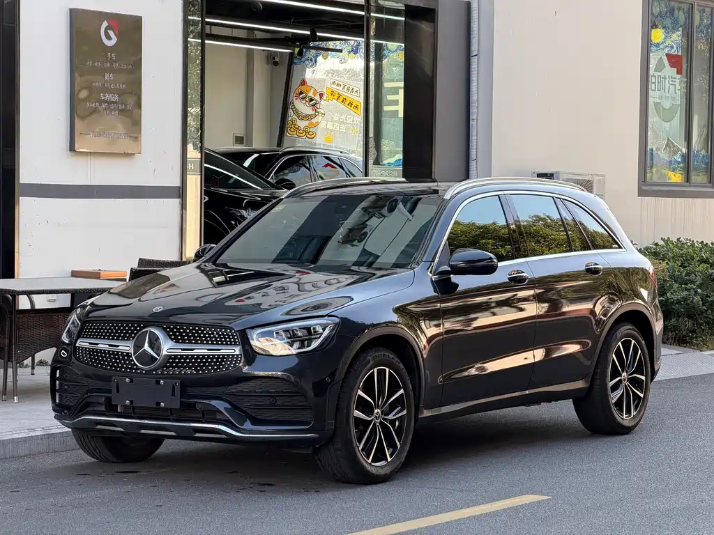 Mercedes-Benz GLC 2023