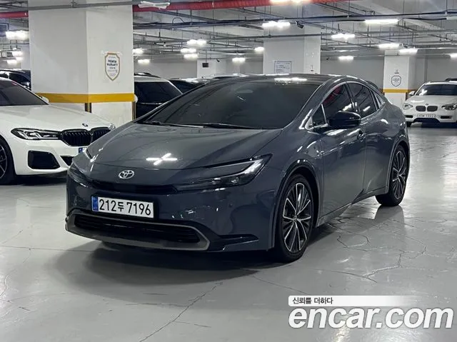 Toyota Prius 2025