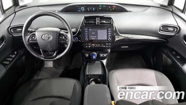 Toyota Prius 2021