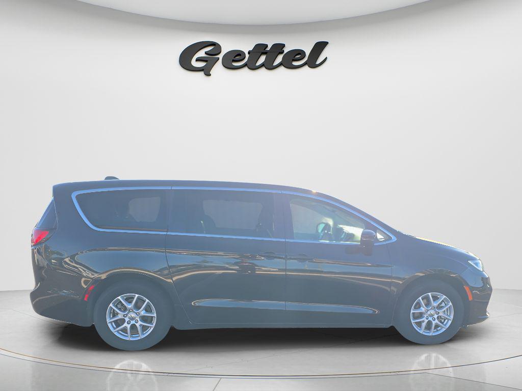 Chrysler Pacifica 2023