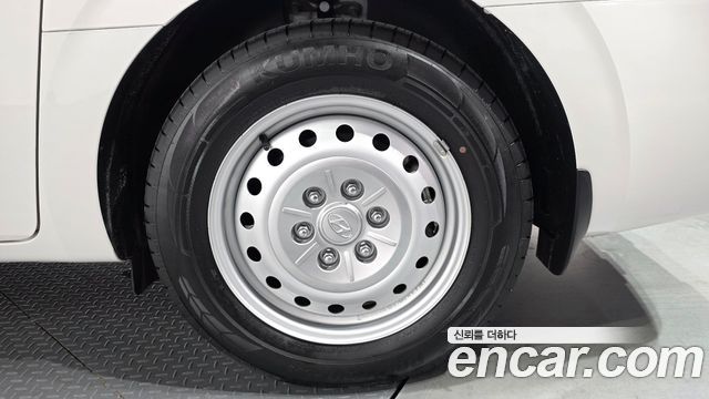Hyundai Staria 2024