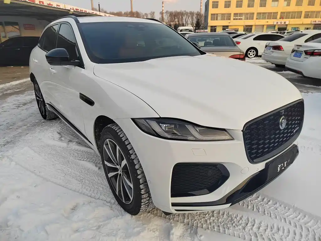 Jaguar F-Pace 2024