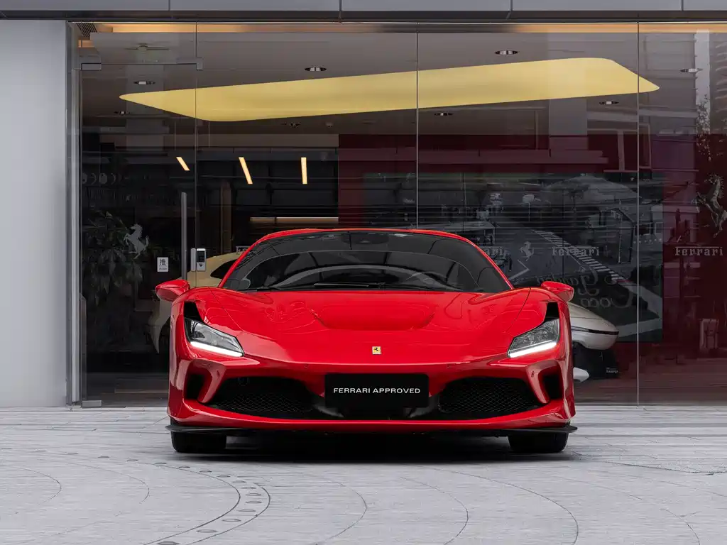 Ferrari F8 2023