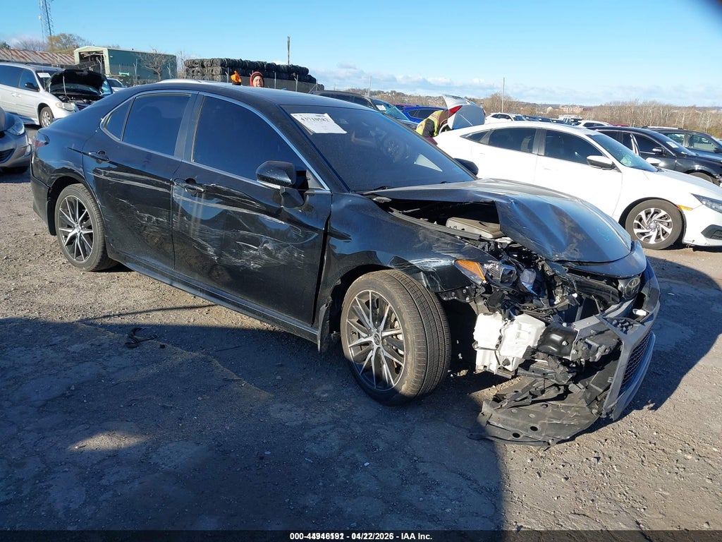 Toyota Camry 2023