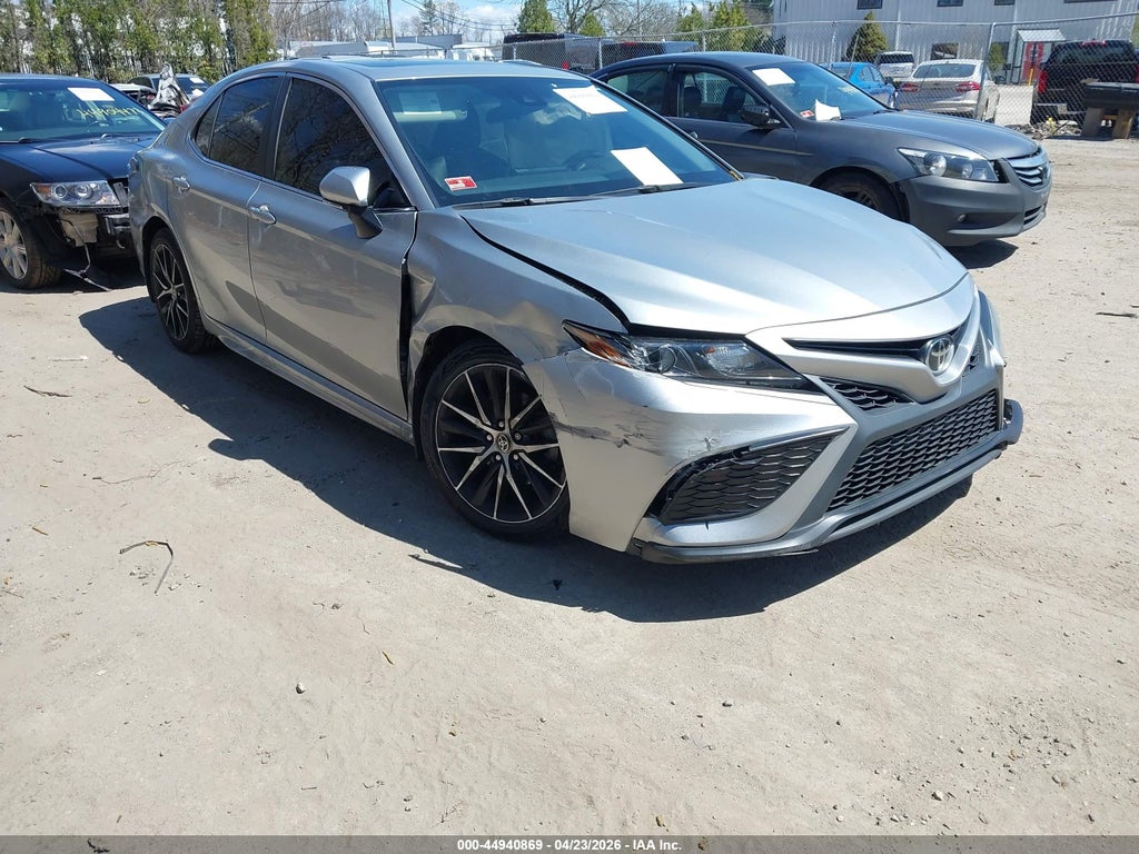 Toyota Camry 2022