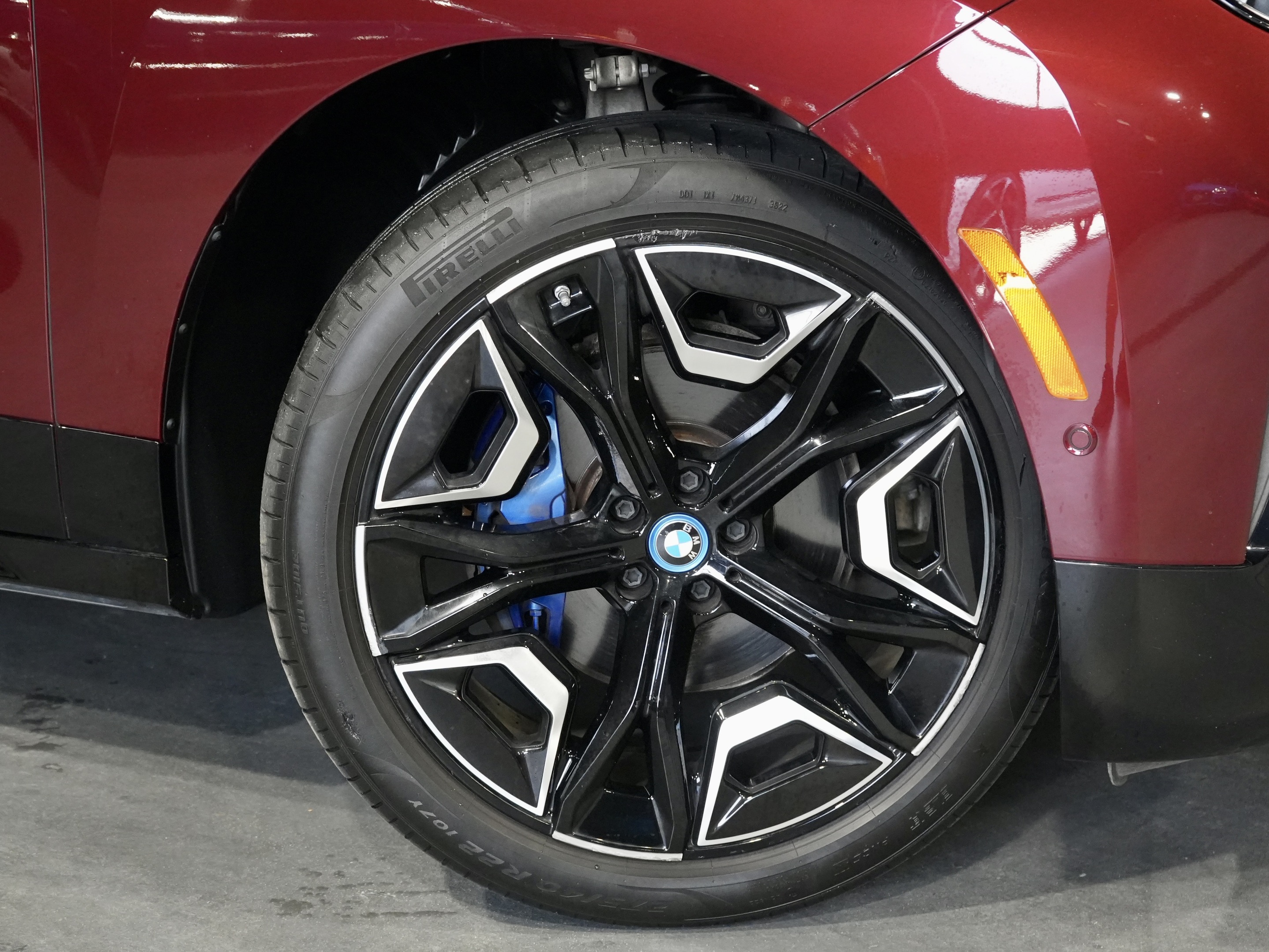 BMW iX 2023