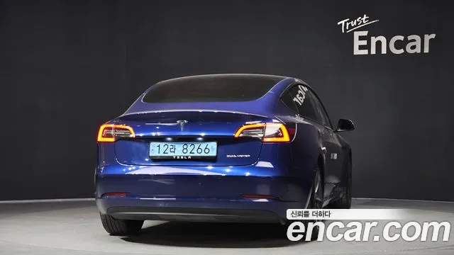 Tesla Model 3 2022