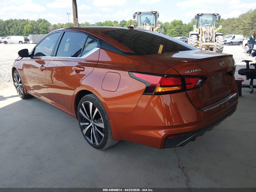Nissan Altima 2021