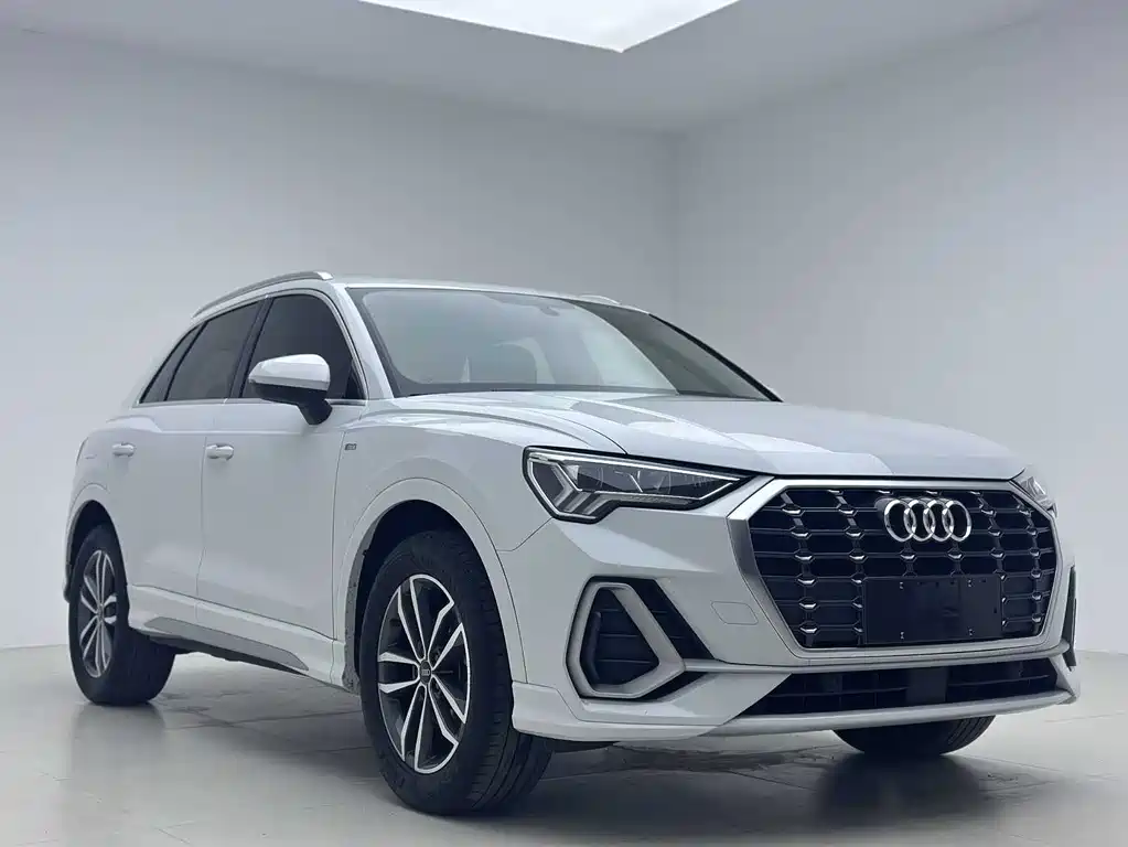 Audi Q3 2021