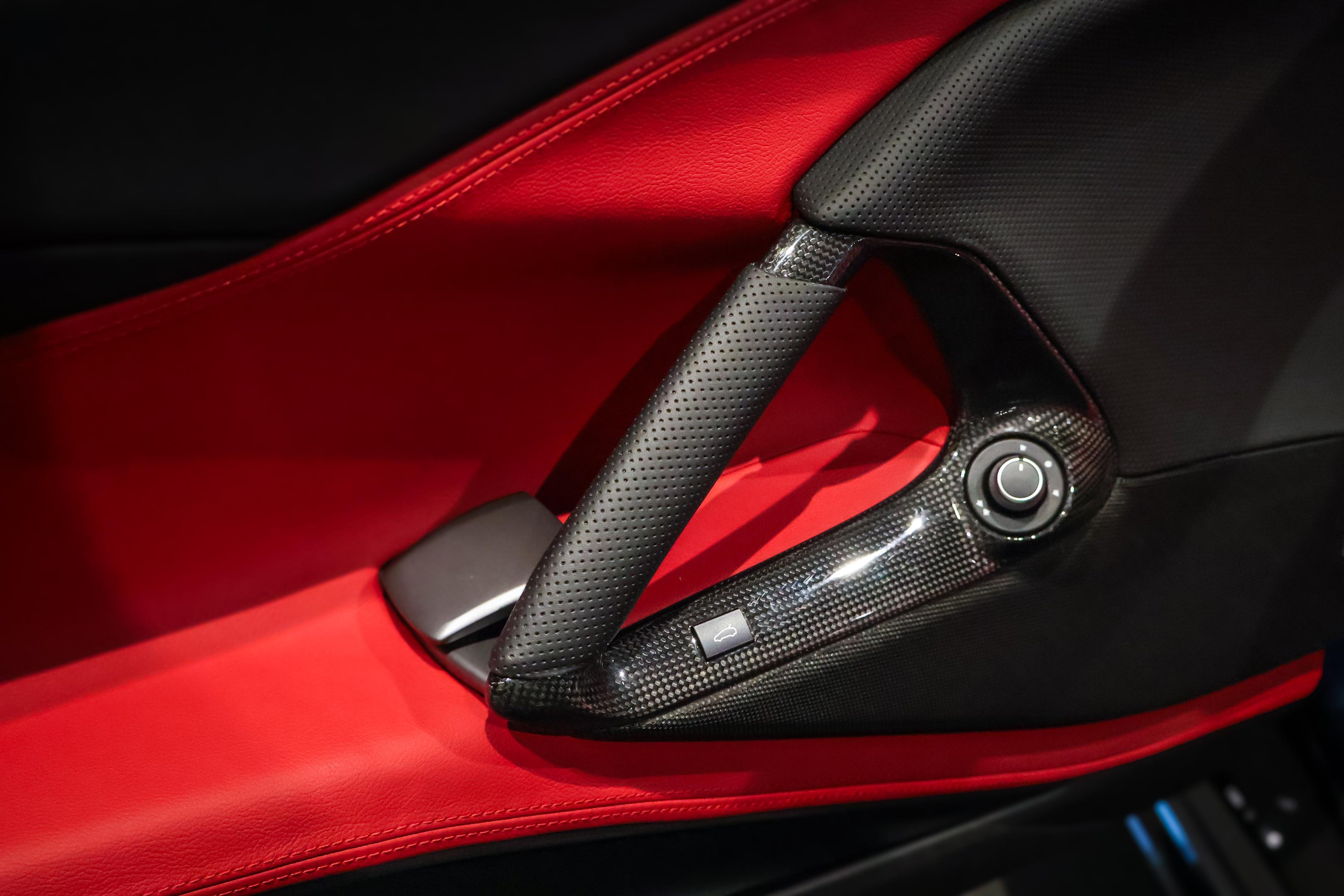 Ferrari 812 2022