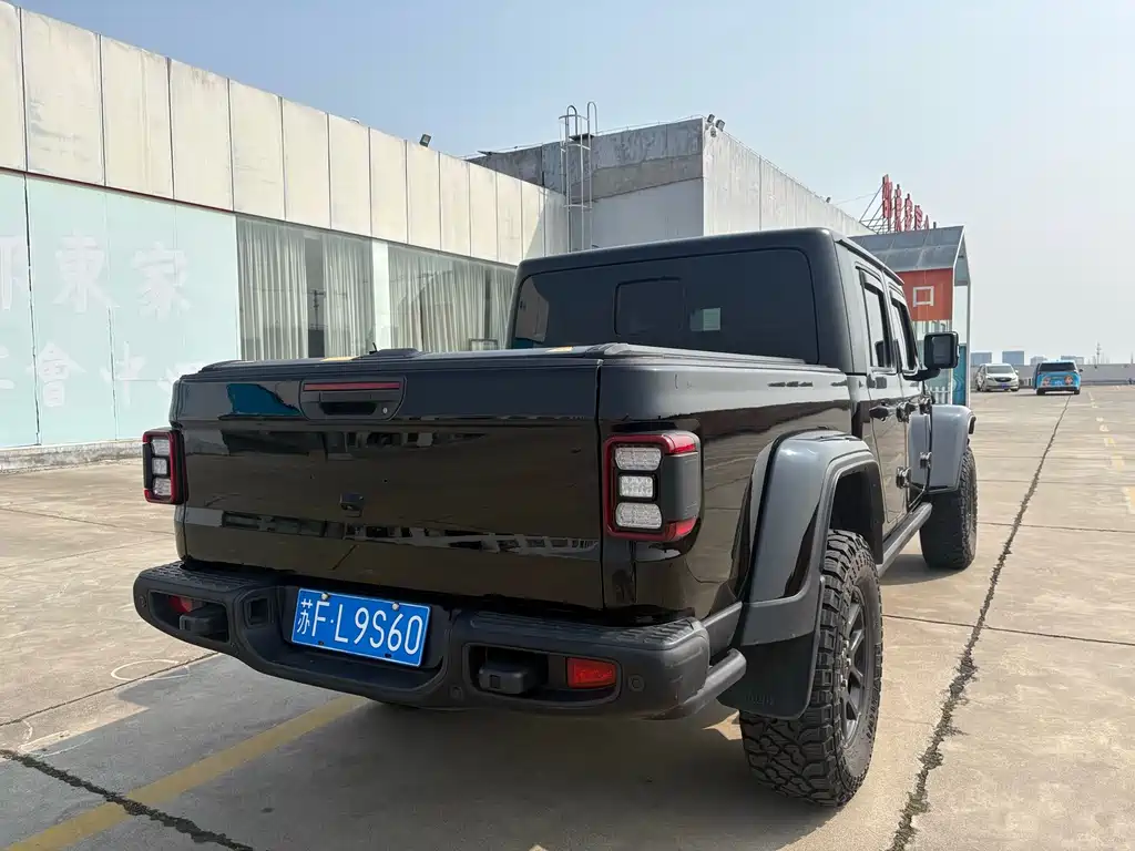 Jeep Gladiator 2023