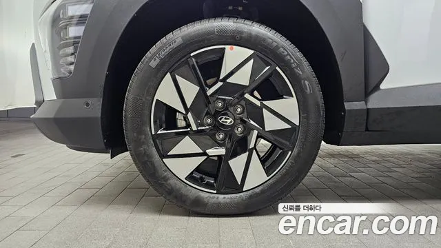 Hyundai Kona 2025