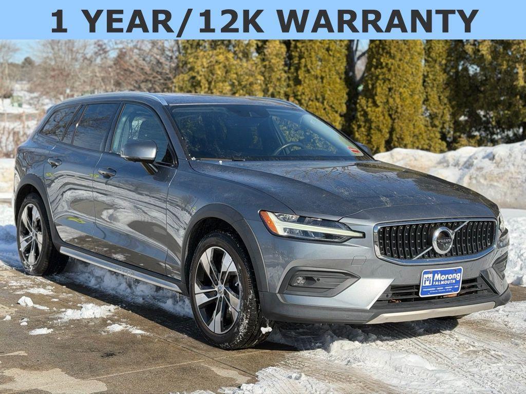 Volvo V60 Cross Country 2021