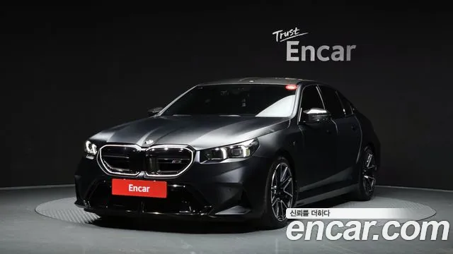 BMW M5 2025