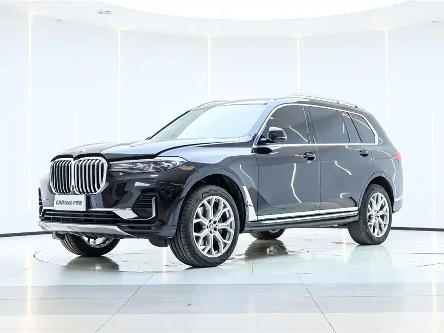 BMW X7 2022