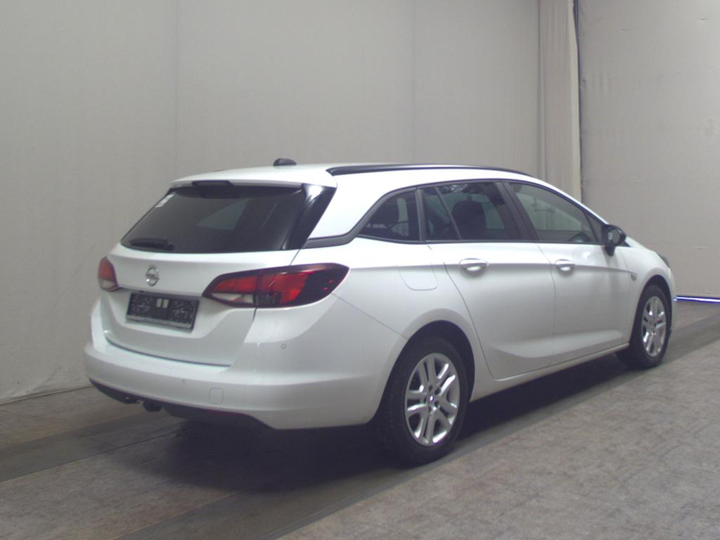 Opel Astra 2021