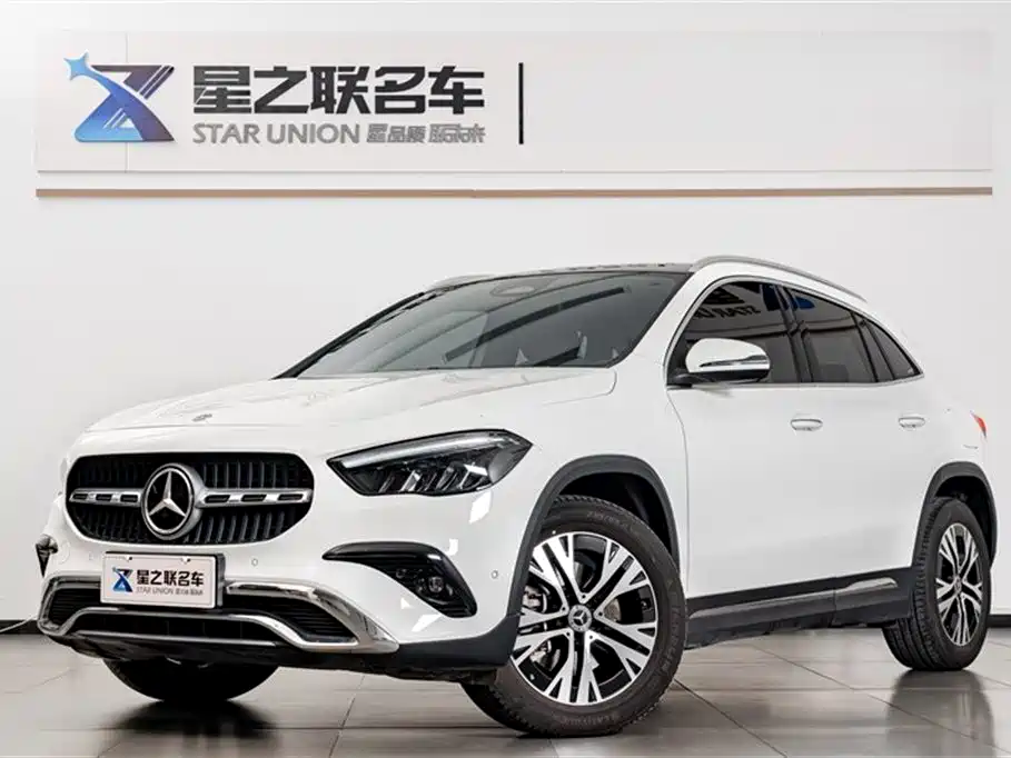 Mercedes-Benz GLA 2024