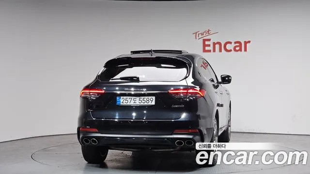 Maserati Levante 2022