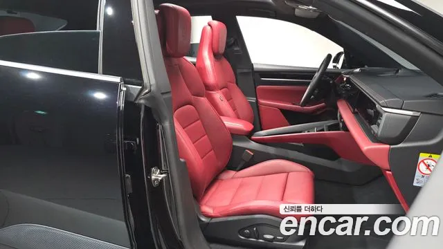 Porsche Macan 2025
