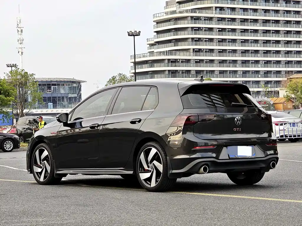 Volkswagen Golf GTI 2022