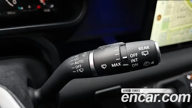 Land Rover Defender 2023