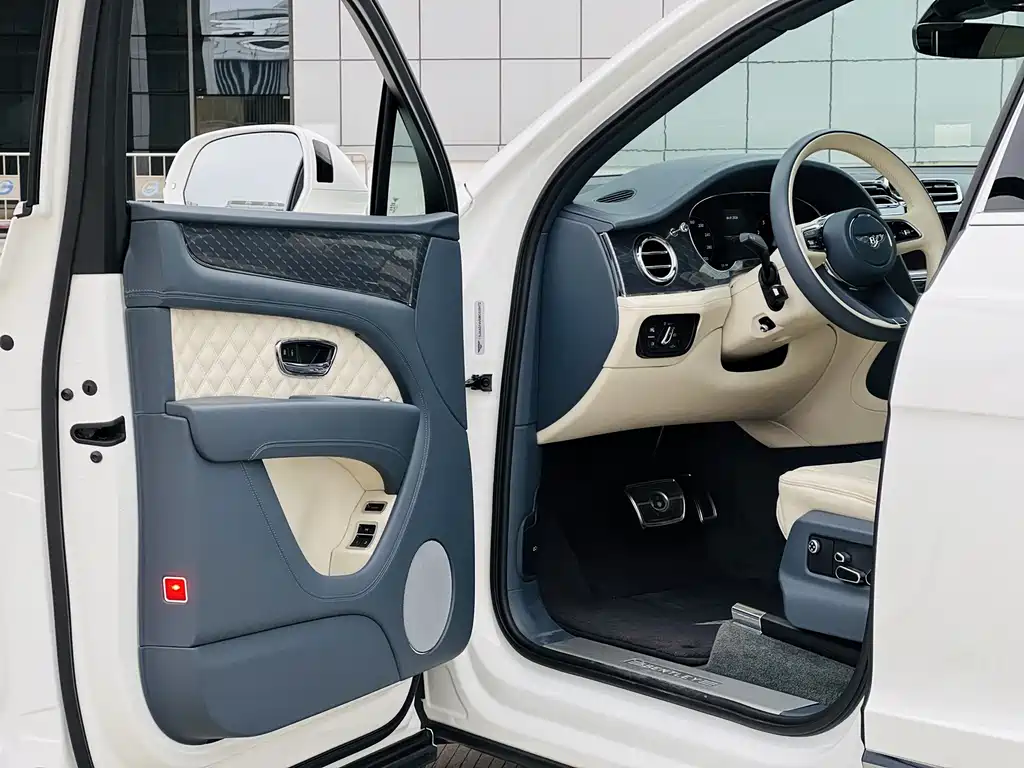 Bentley Bentayga 2022