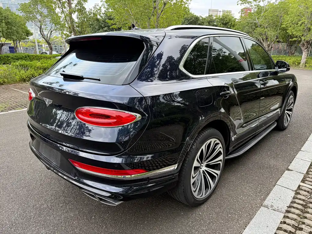 Bentley Bentayga 2021