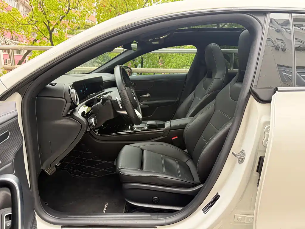 Mercedes-Benz CLA 2022