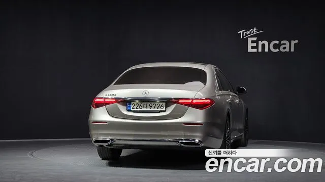 Mercedes-Benz S-Класс 2021