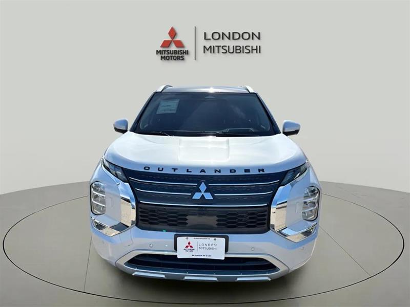 Mitsubishi Outlander 2024