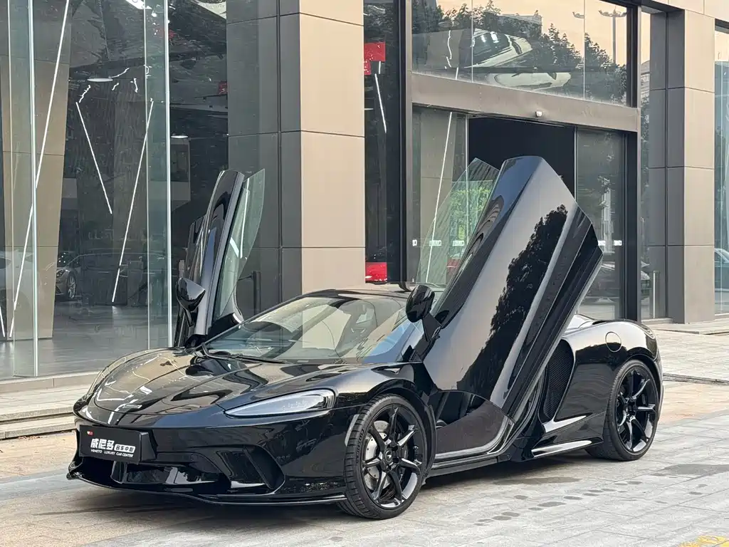McLaren GT 2021
