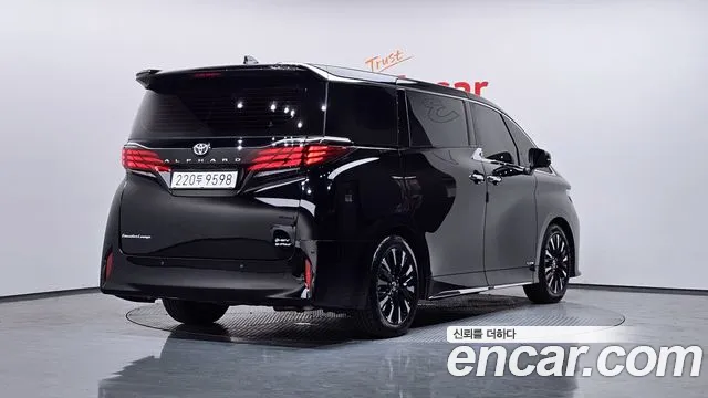 Toyota Alphard 2025