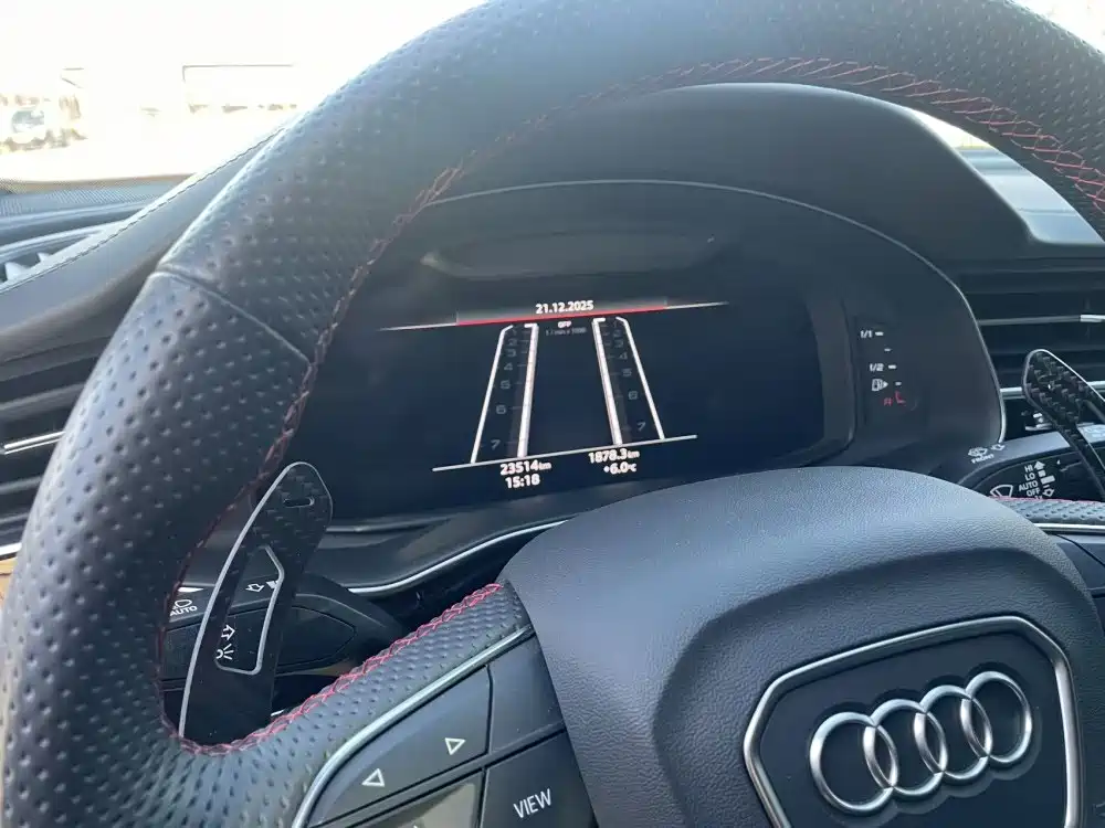 Audi RS Q8 2024