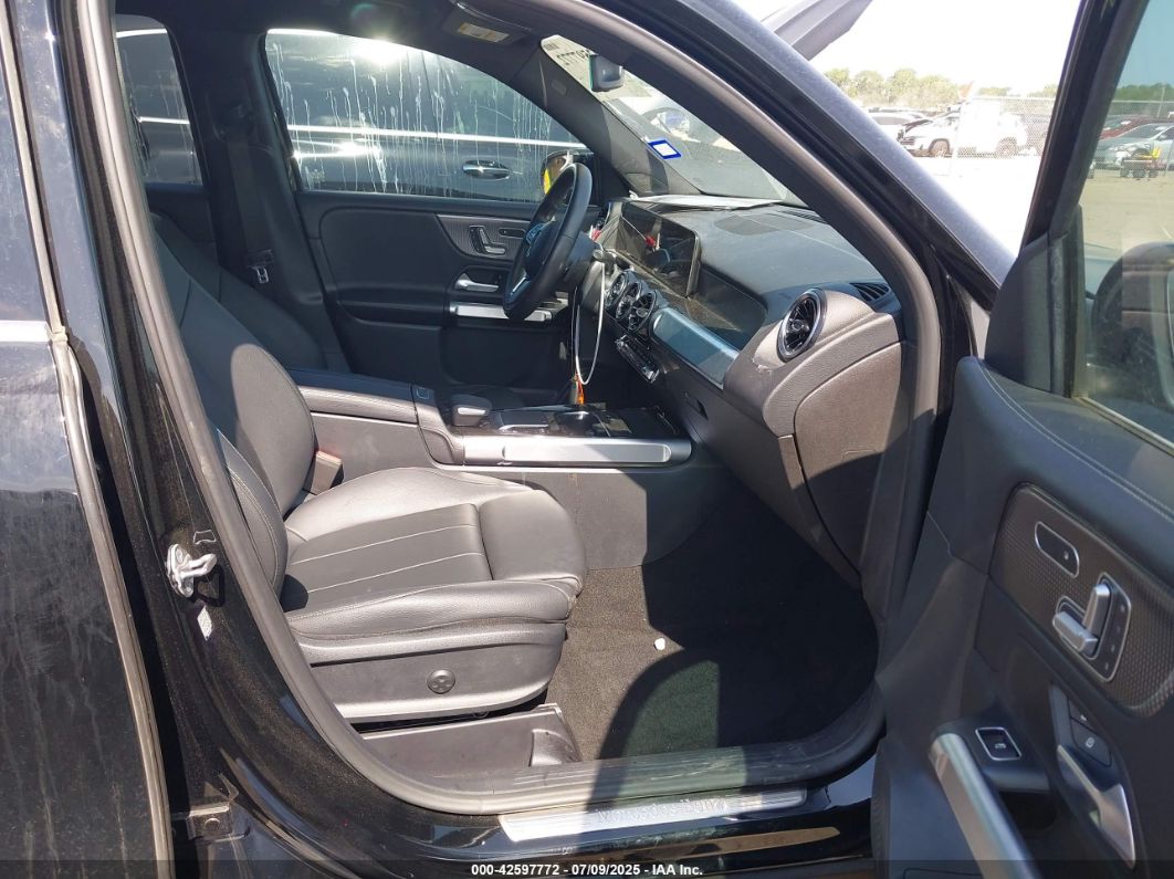 Mercedes-Benz GLB 2021