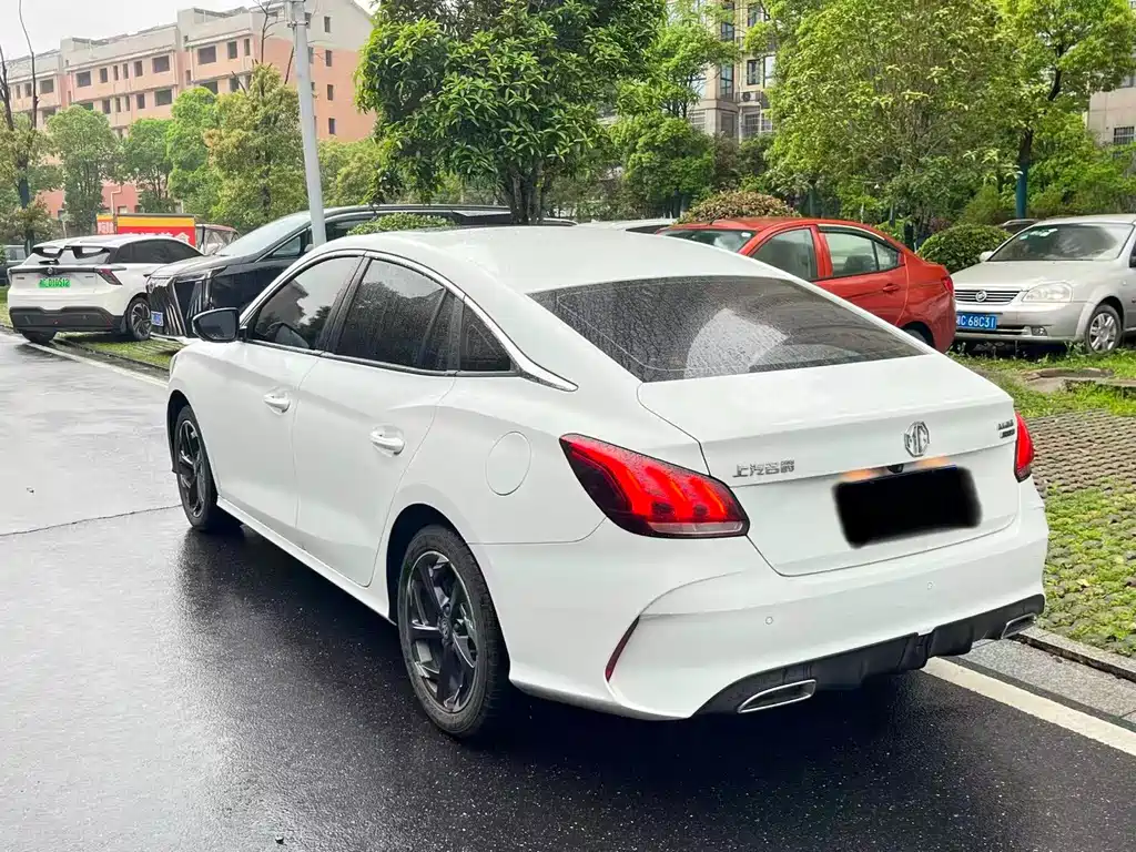 MG MG5 2023