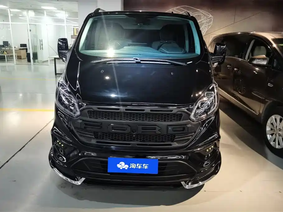 Ford TOURNEO 2023