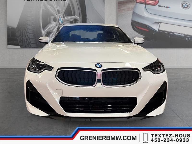 BMW 230 2025