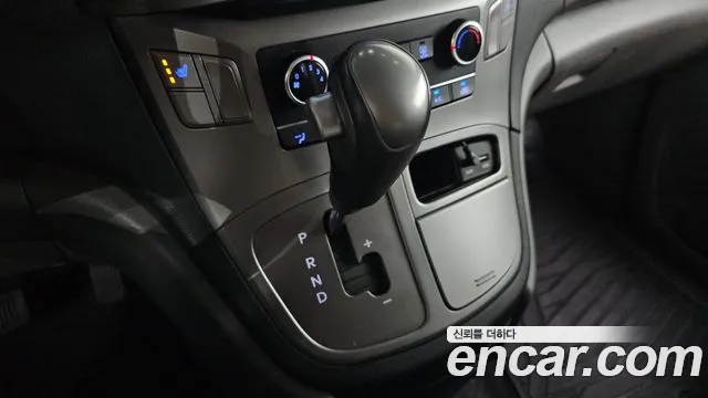 Hyundai Starex 2021