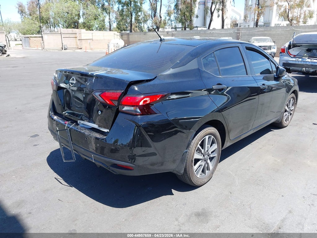 Nissan Versa 2025
