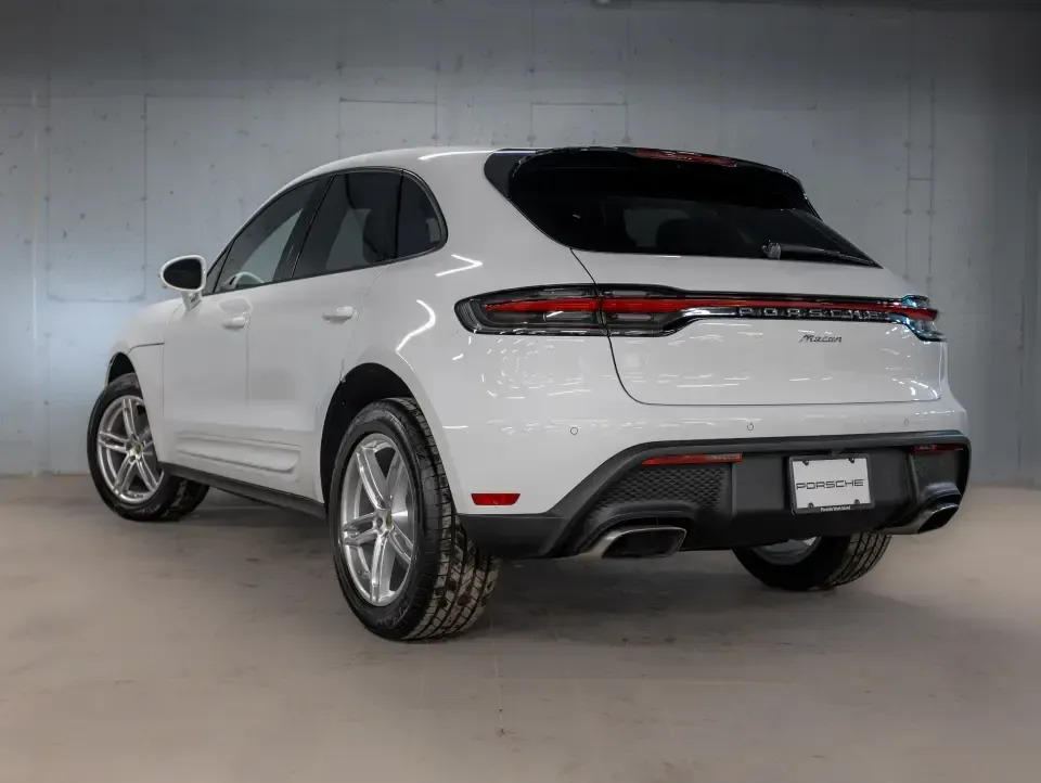 Porsche Macan 2025
