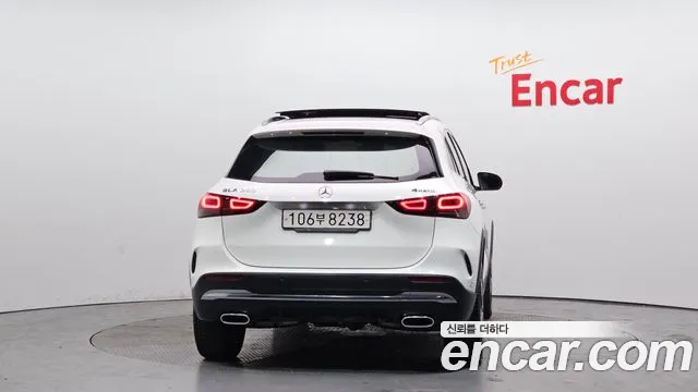 Mercedes-Benz GLA 2021
