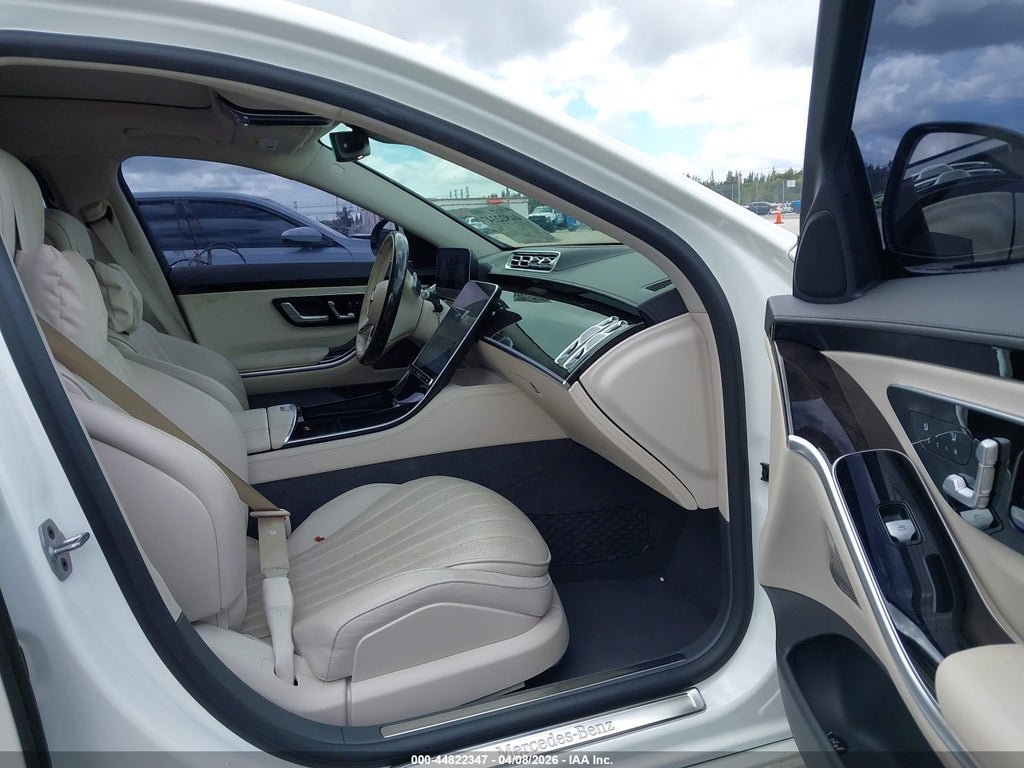 Mercedes-Benz S-Класс 2023