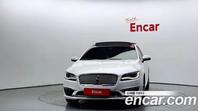 Lincoln MKZ 2020