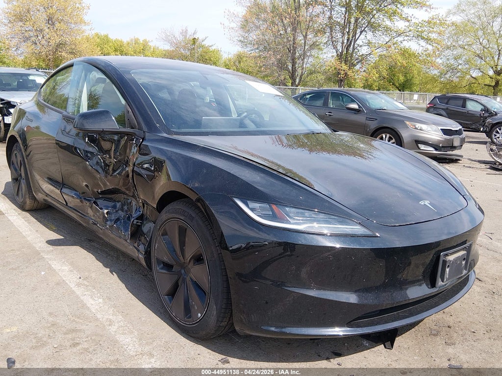 Tesla Model 3 2024