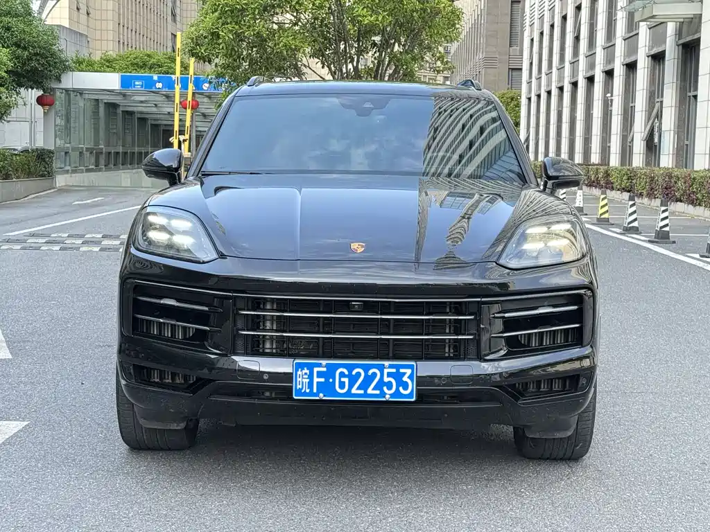 Porsche Cayenne 2024